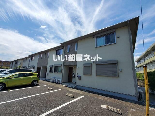 リバーサイドヴィレッジⅡ棟(リバーサイドヴィレッジツートウ)の外観画像
