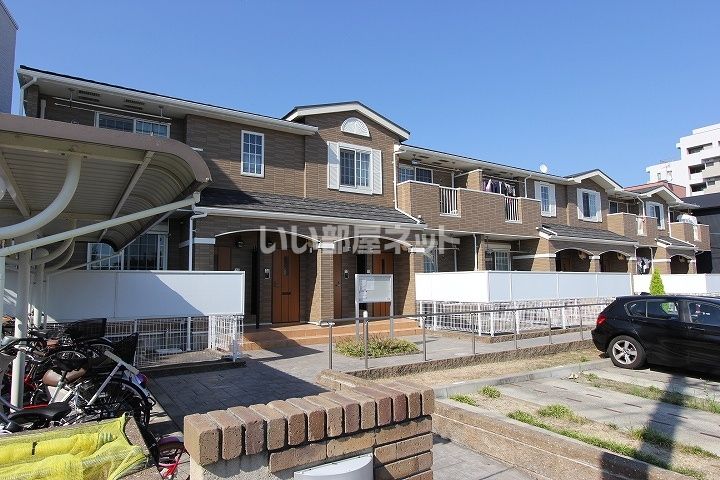 シュティール緑山の外観画像