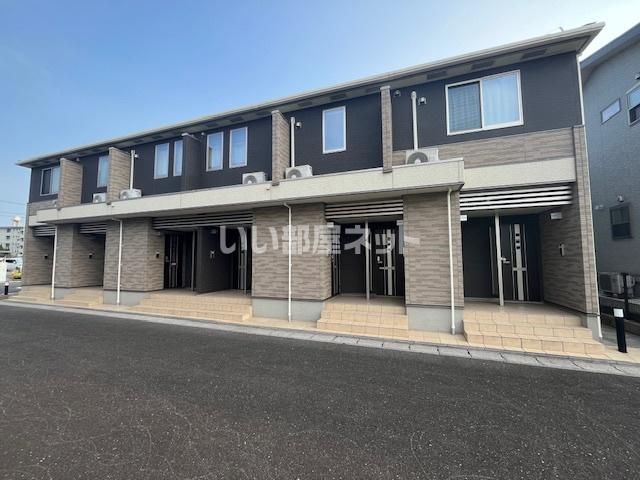 鶴崎駅よりバス20分 徒歩2分 築5年5ヶ月 2階建の賃貸物件