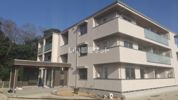 クレストヒルズ A棟の外観