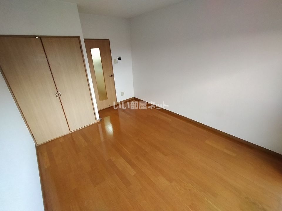 ベッドルーム