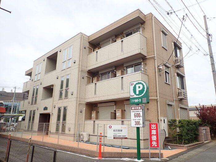 ベル・グラースの外観画像