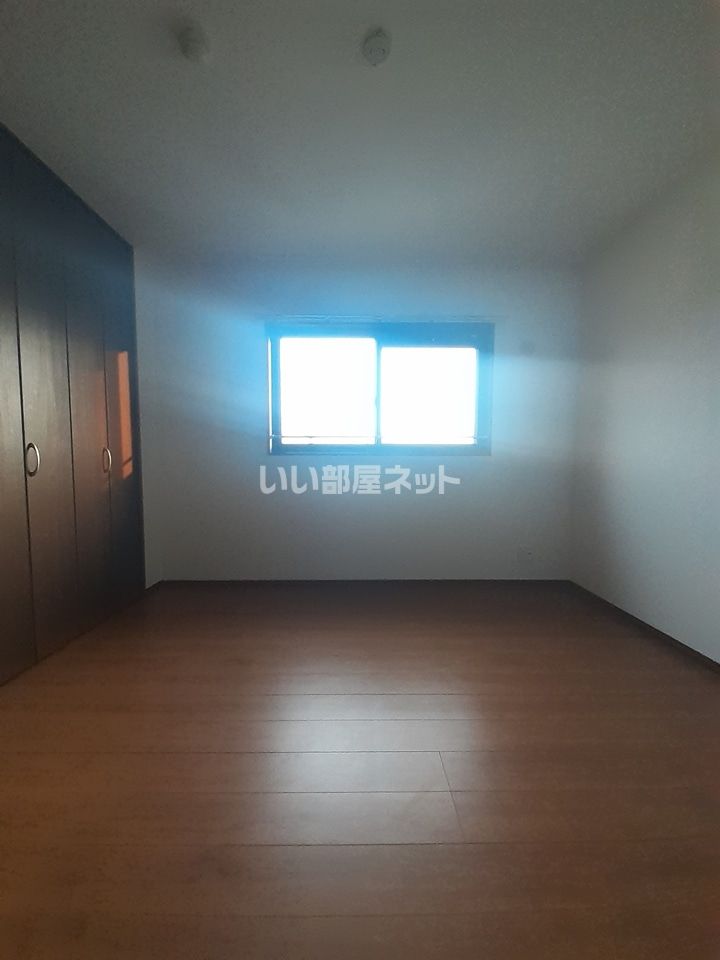 ベッドルーム