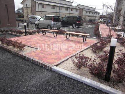 近くに施設あり
