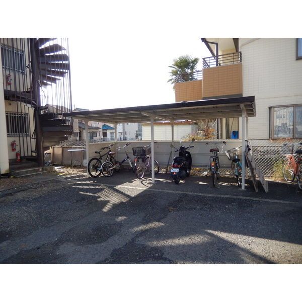 近くに施設あり