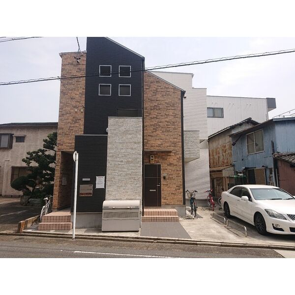 シャルムコーポ尾頭橋の外観画像