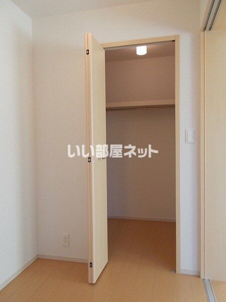 ベッドルーム