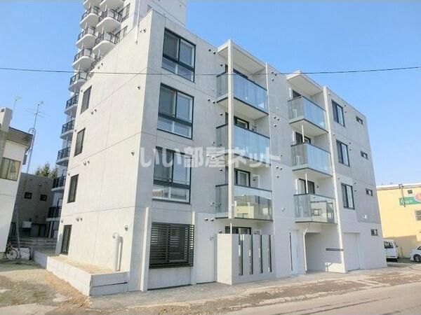 プラティーク平岸の外観画像