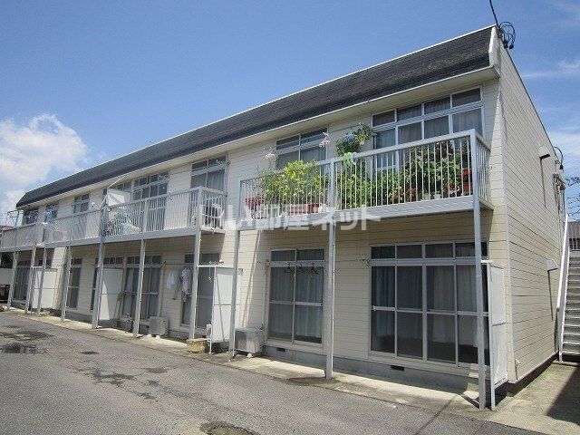 アパート グリンピアの外観画像
