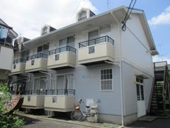 ドゥエル国立の外観画像