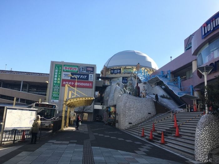 近くに施設あり