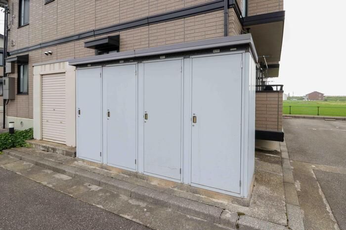 その他