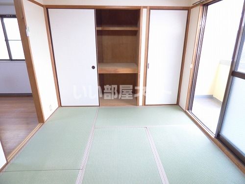 ベッドルーム
