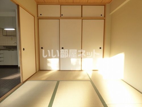 ベッドルーム