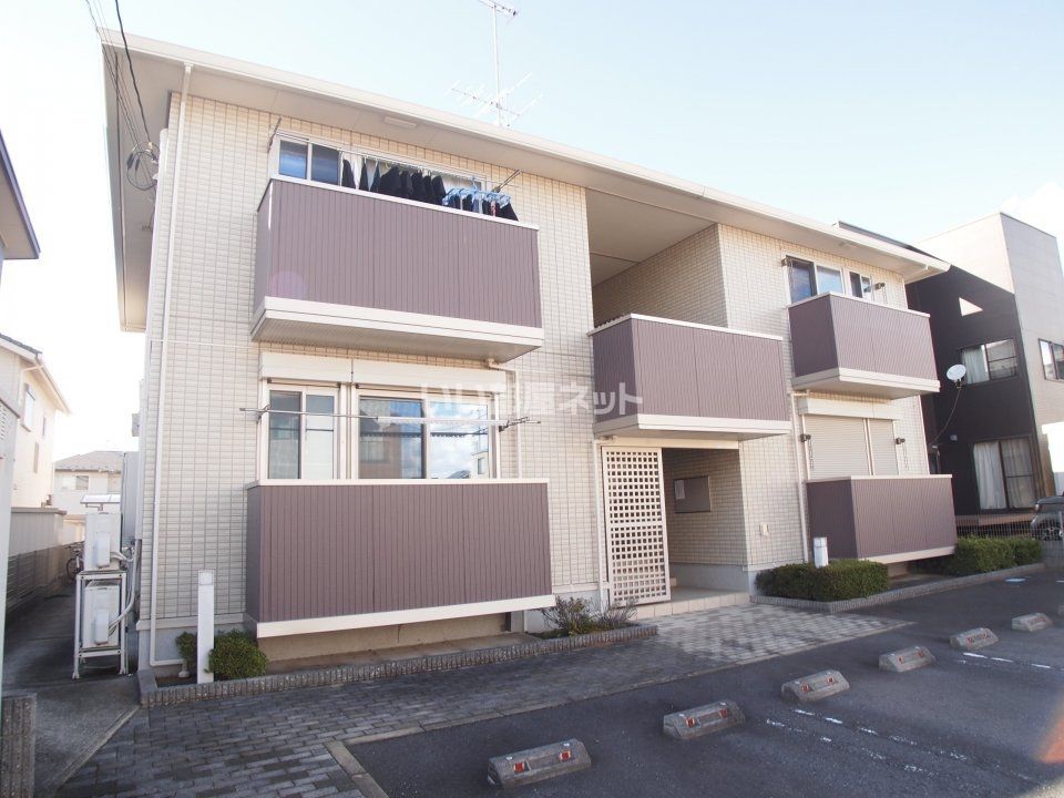 レセンテ紫峰ヶ丘E棟の外観画像