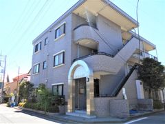 ファミーユ本町の外観画像