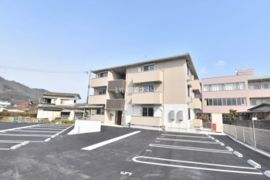 ユニヴェールⅡ B棟の外観画像