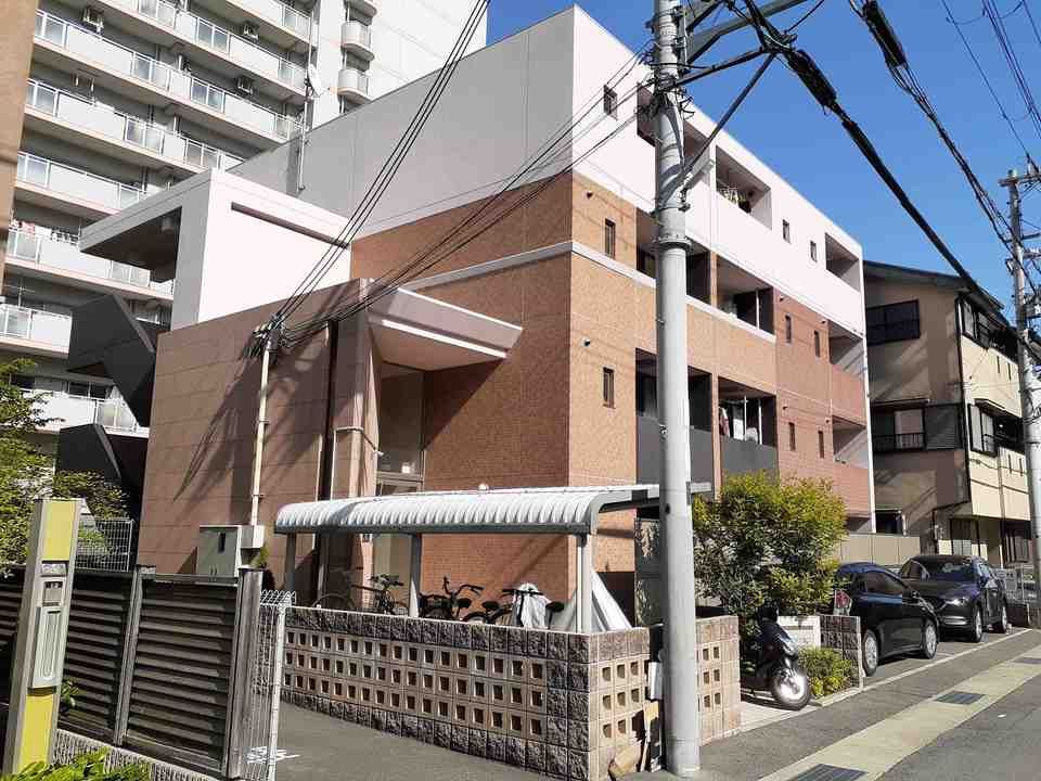 イサ セレッソの外観画像