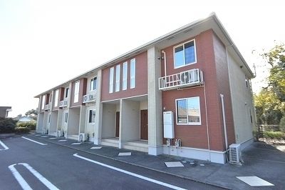 志布志駅よりバス48分 徒歩10分 築15年3ヶ月 2階建の賃貸物件
