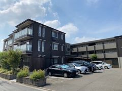 サンスクエア千里万博 A棟の外観画像