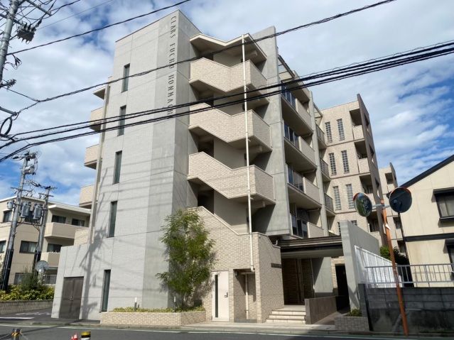 クラース府中本町の外観画像