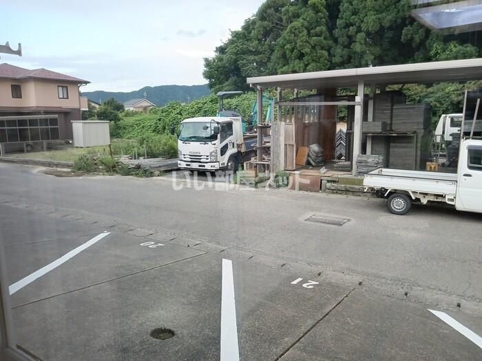 近くに施設あり