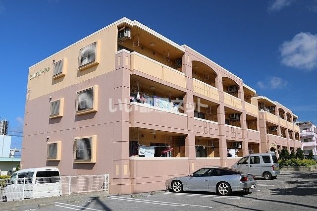  築18年2ヶ月 3階建の賃貸物件