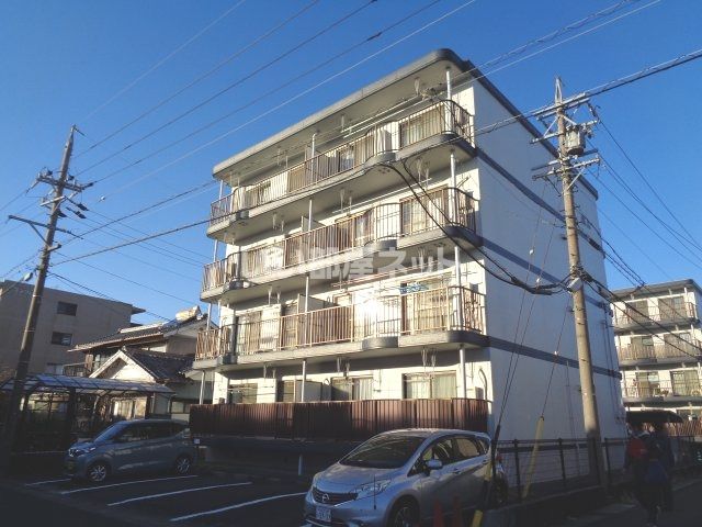 マンション桃山の外観画像