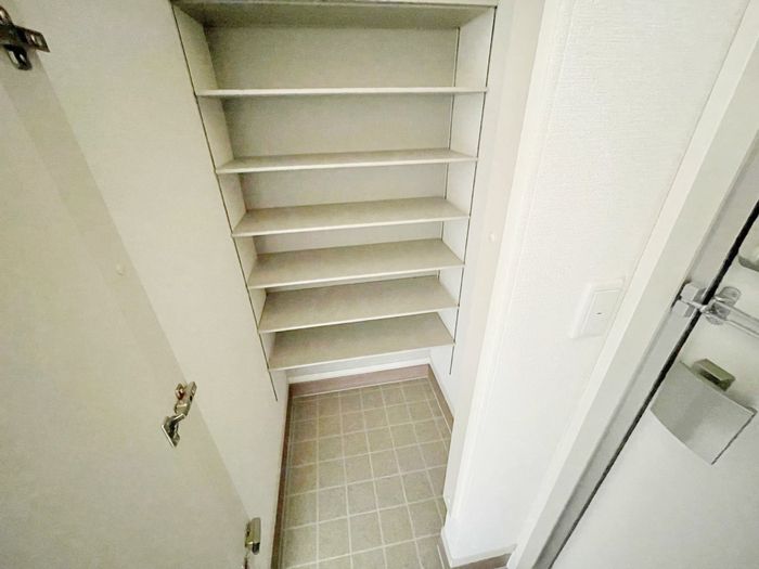 収納