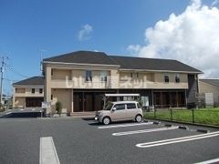 クレメントガーデンハウス A棟の外観画像
