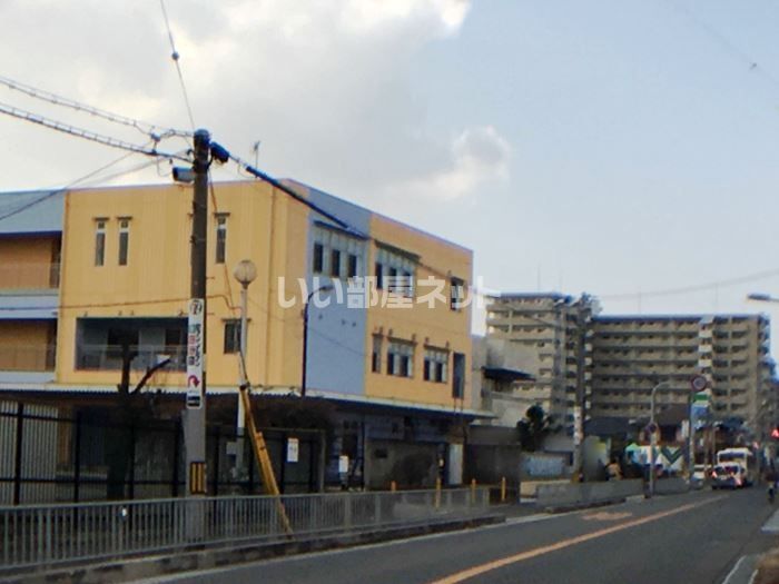 近くに施設あり