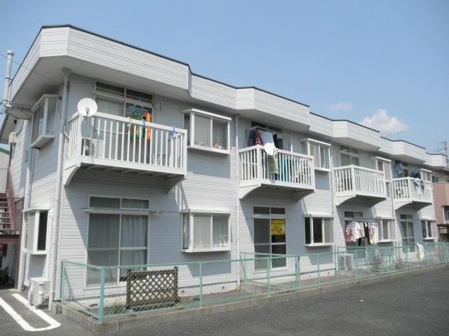 ホワイトルーム飯村Bの外観画像