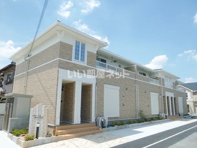 当麻寺駅より徒歩4分 築11年6ヶ月 2階建の賃貸物件