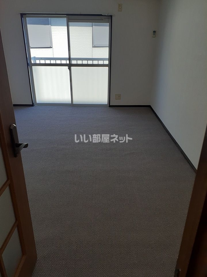 ベッドルーム