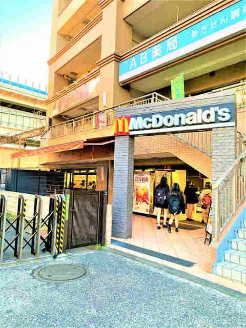 近くに施設あり