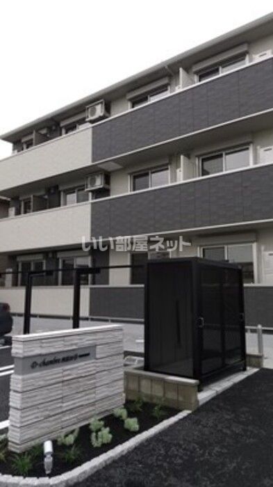 ディーシャンブル西富田Bの外観画像