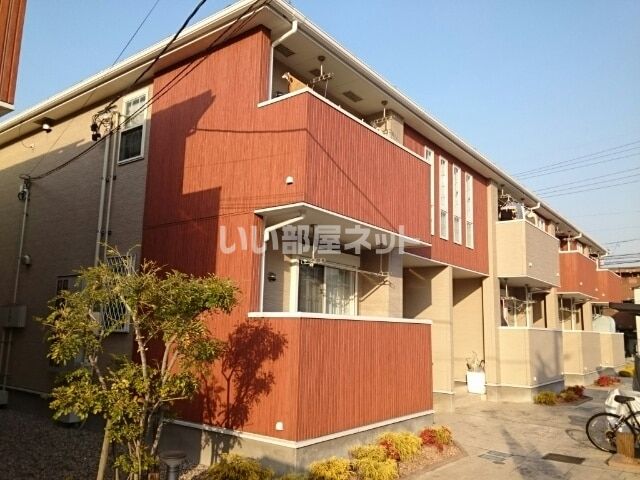 アリーヴィオⅡ eastの外観画像