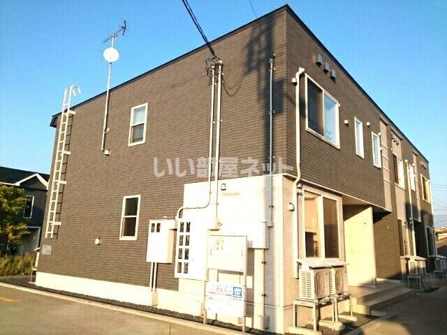 アメニティスクエア ファミエⅢの外観画像