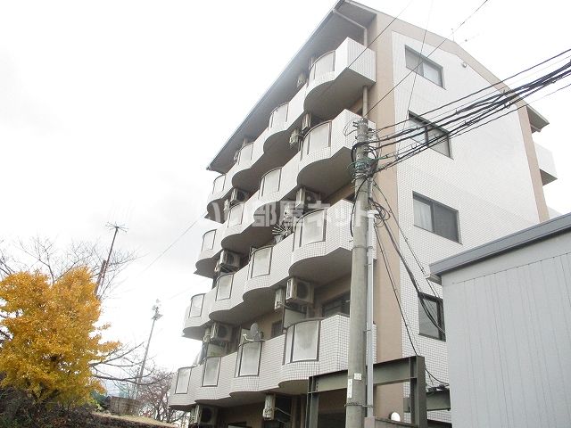 アミティ西大寺P-8の外観画像