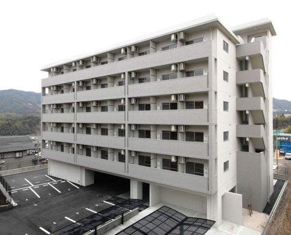 大塚駅より徒歩8分 築19年3ヶ月 7階建の賃貸物件