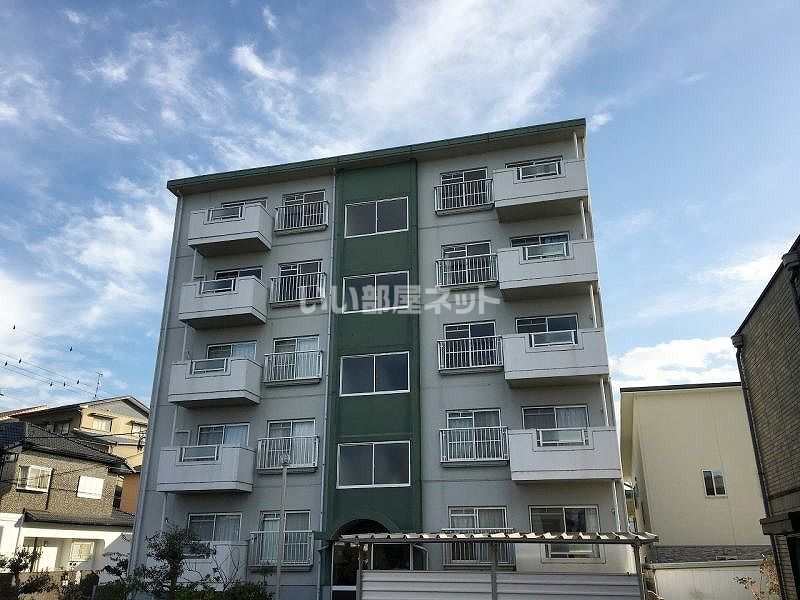 ハイツ島忠の外観画像