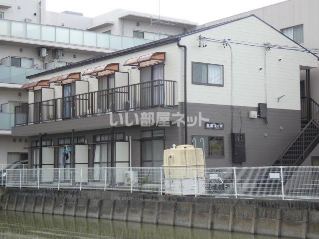 西浦コーポの外観画像