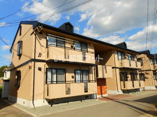 ロイヤルハイツB棟の外観画像