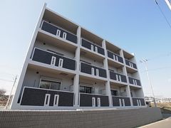 ドゥ・アンソレイエの外観画像