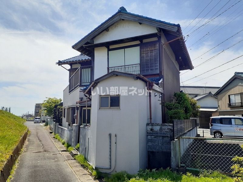用途自由な土地付(7台可)×眺め良し×ICが近い桑名市の戸建ての外観画像