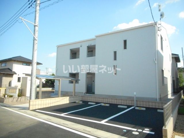 リブラ高坂の外観画像
