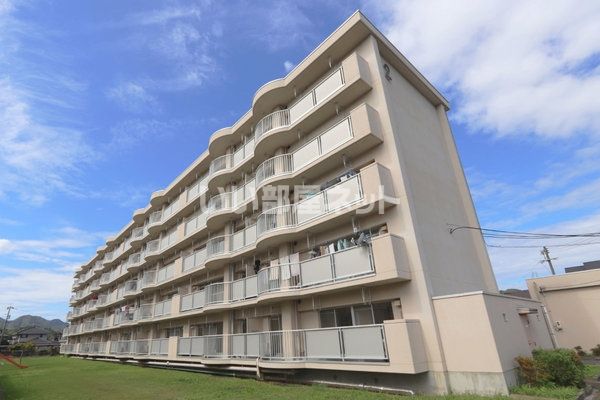 ビレッジハウス小泉2号棟の外観画像