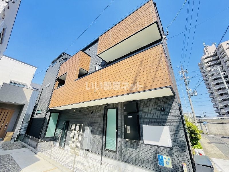 プリシェール名塚の外観画像