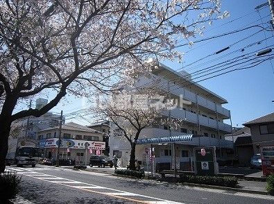 コーポ新川の外観画像