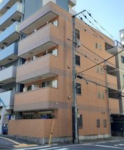 ボン ドゥムールの外観画像